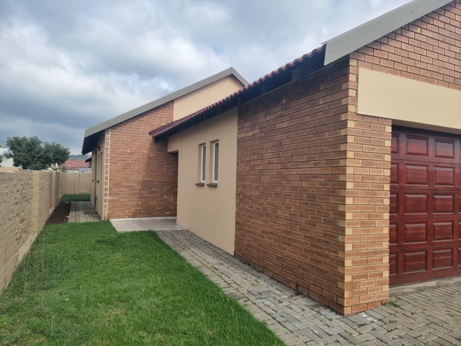 3 Bedroom Property for Sale in Waterkloof Hill Estate North West